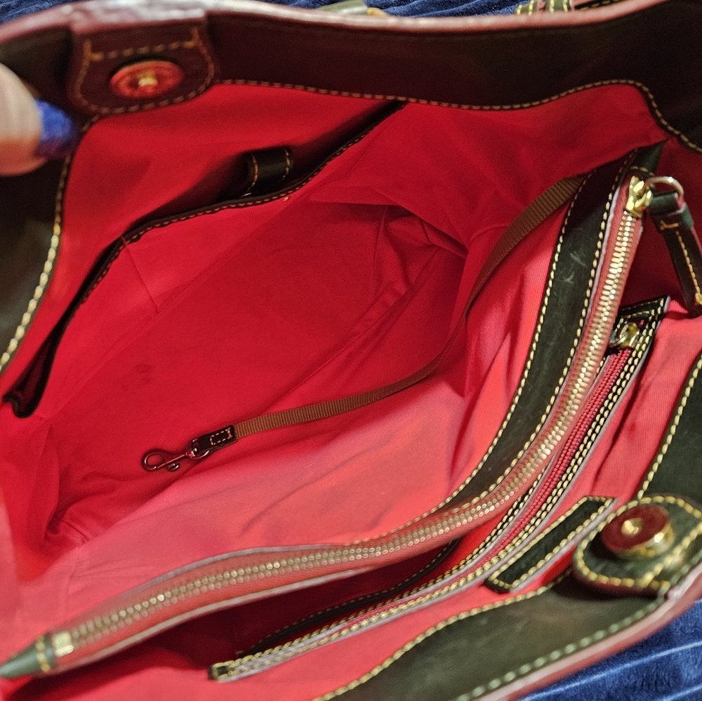 Dooney & Bourke Chelsea Shopper - Picture 3 of 13
